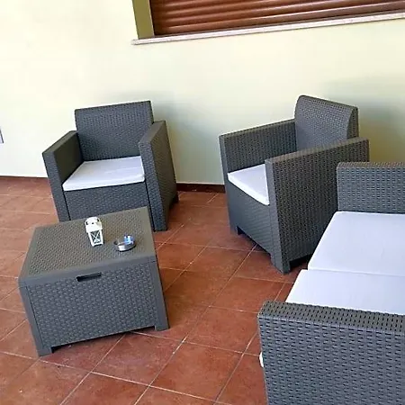 Casa Salento Couette-café Novoli